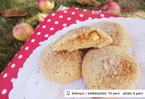 Fahéjas-almás töltött keksz