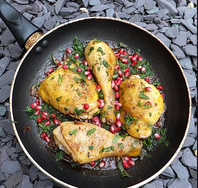 Marokkói csirkecomb gránátalmával