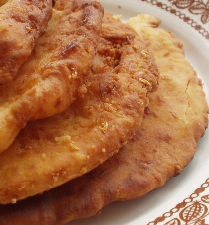 10 perces sajtos lángos