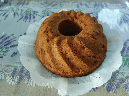Apfel-Nuss Gugelhupf